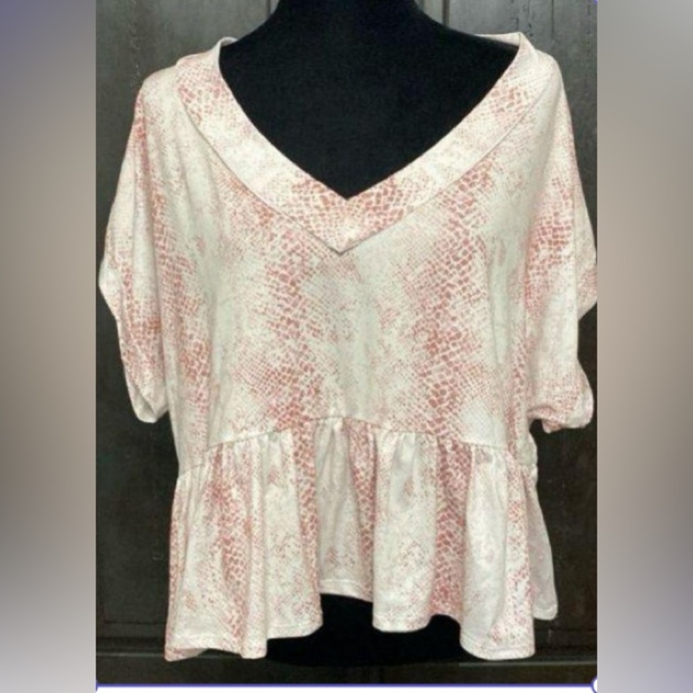 Peach Love shirt sleeves relaxed Red/butgandy & white Tunic - Size Medium